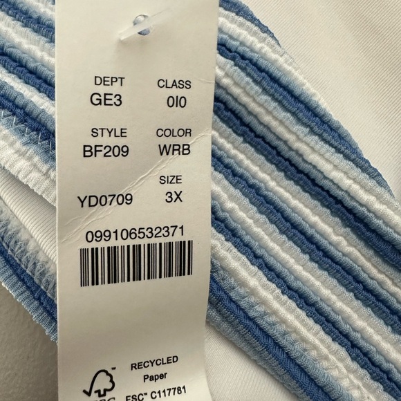 J.Crew Textured Scoopneck Bikini Top in Stripe Light Blue and White Size 3X - Picture 5 of 7